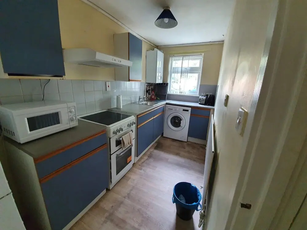 9 Vernon Close Serviced Holiday Home
