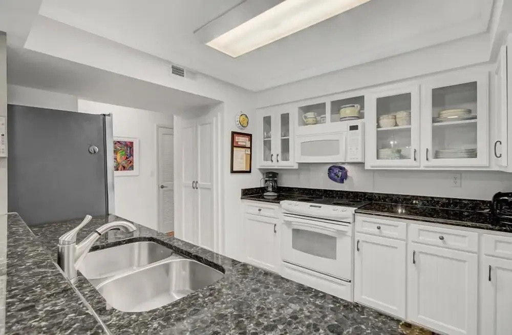Fairway Oaks 13 by Wild Dunes, With Amenities