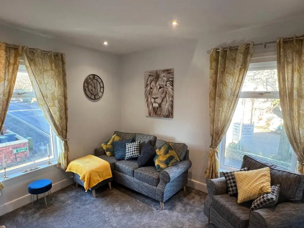 Superb 2 bed Apartment Great Location