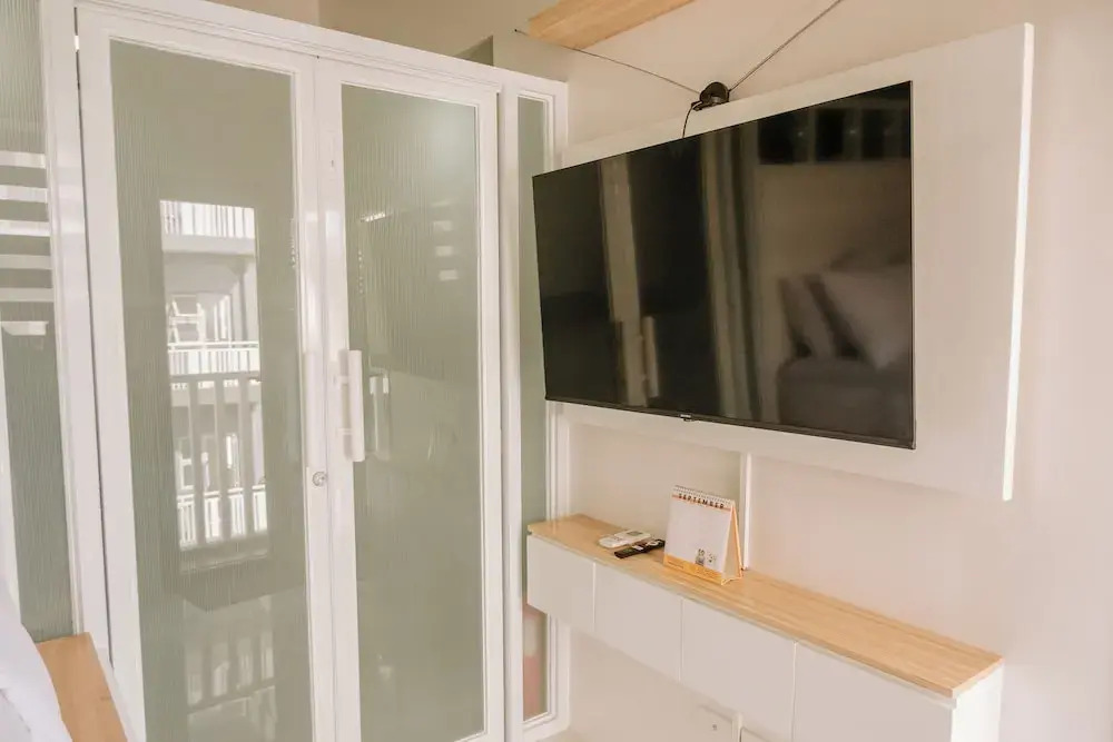 Zen Minimalist Comfort