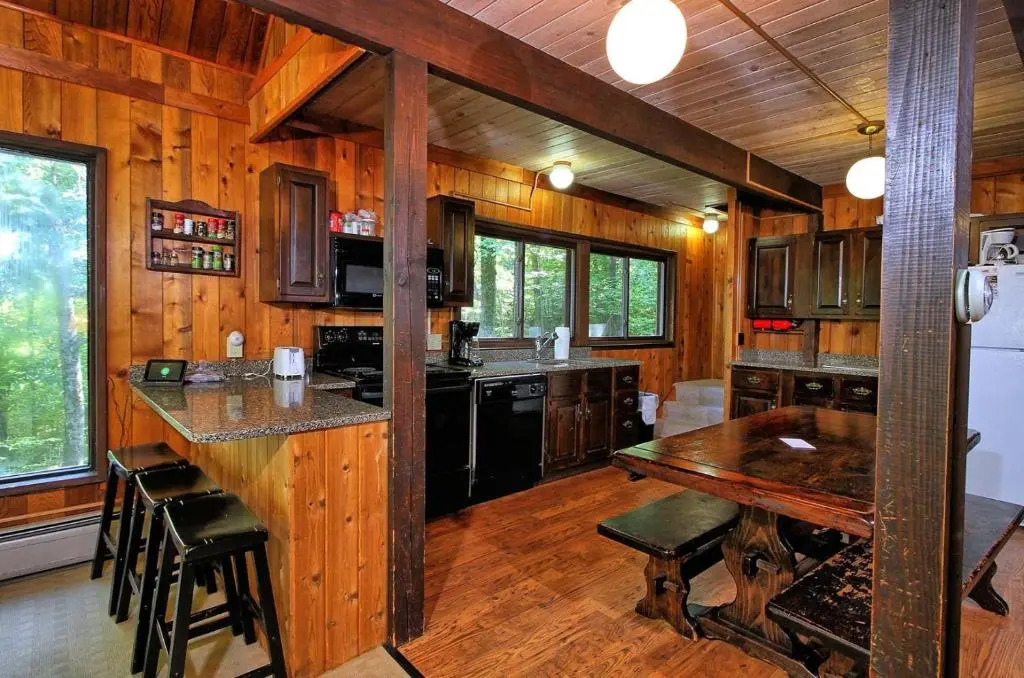 Mountainside Lodge