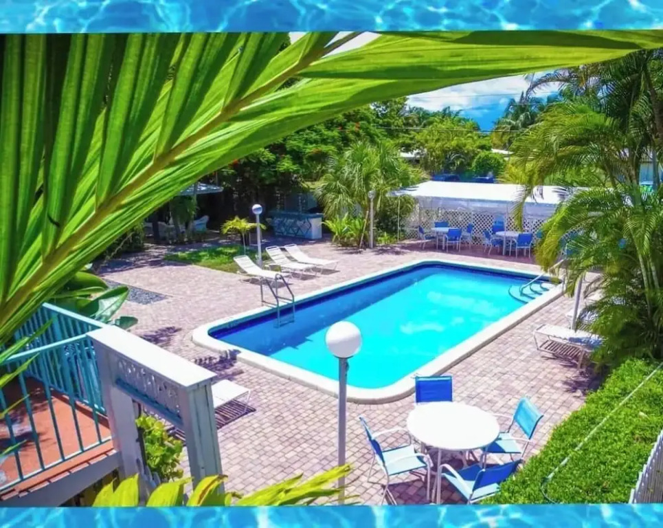 Green Island Inn