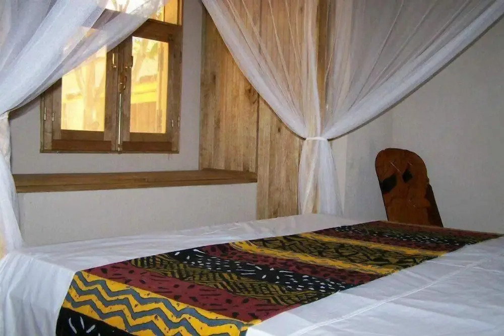 B & B Teranga Warang