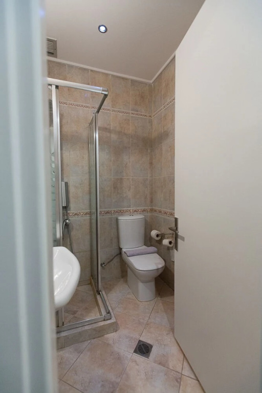 Flisvos Rooms