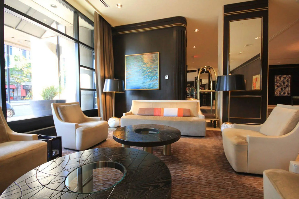 The Colonnade Hotel