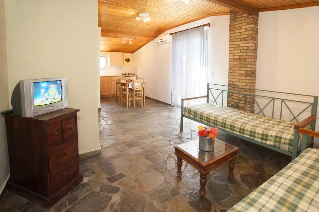Nostos Studios & Apartments
