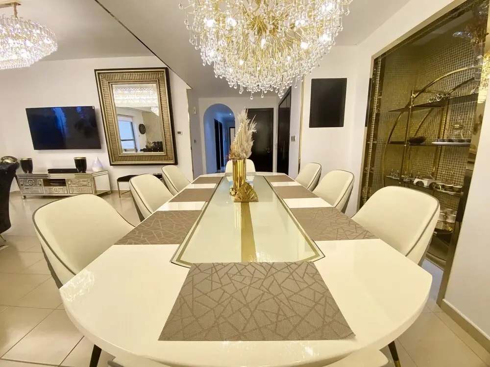 Marco Polo - Deluxe Waterfront Roomy Apt, Perfect for Groups