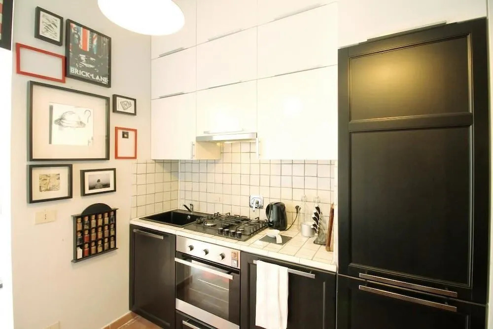 Groovy and Super-connected Apartment