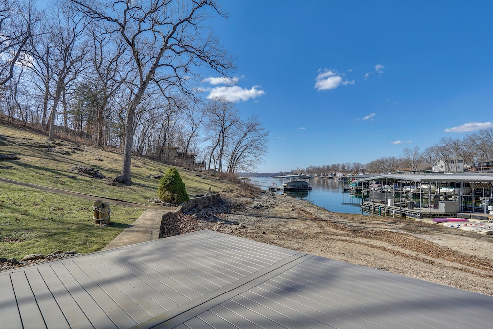 Water-view Deck! Lake Ozark Extended Stay