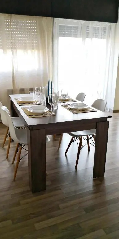The Bridge-House Apartment