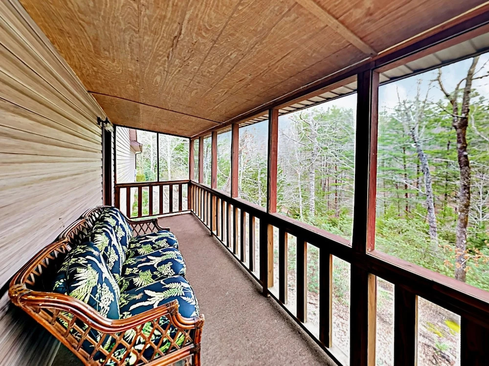 Dogwood House 3 Bedrooms 2 Bathrooms Home