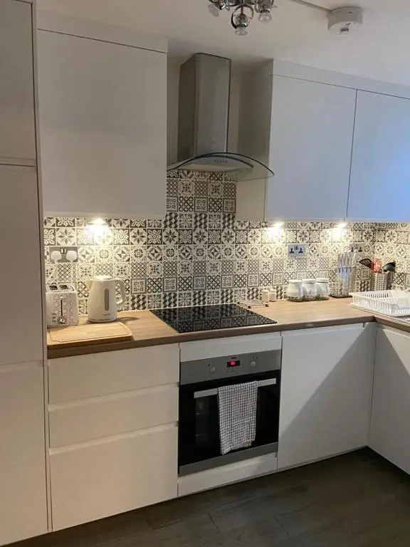 2 double bedroom flat