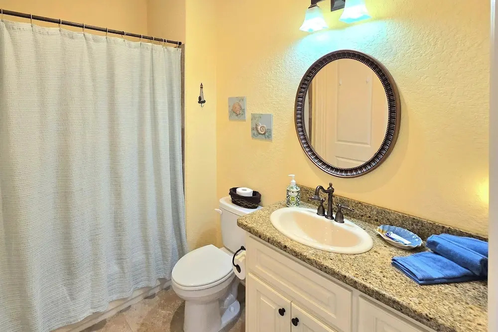 Dog-friendly Casa Sol House in Crystal Beach!