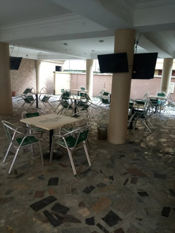 Pulville Boulevard Hotel