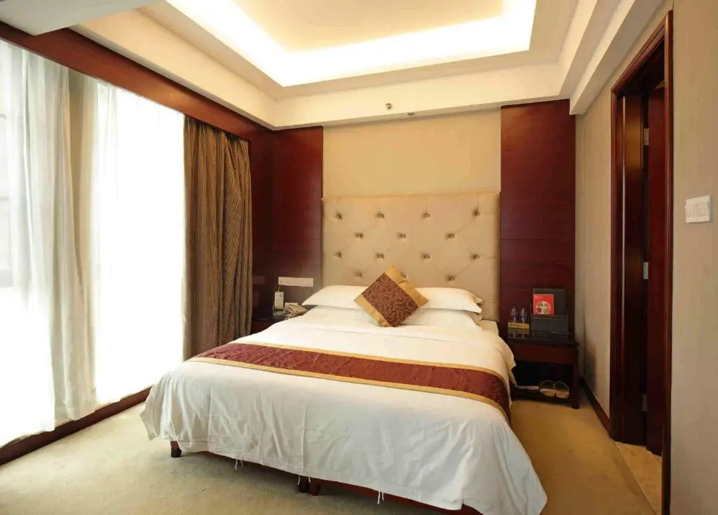 Huagang International Hotel