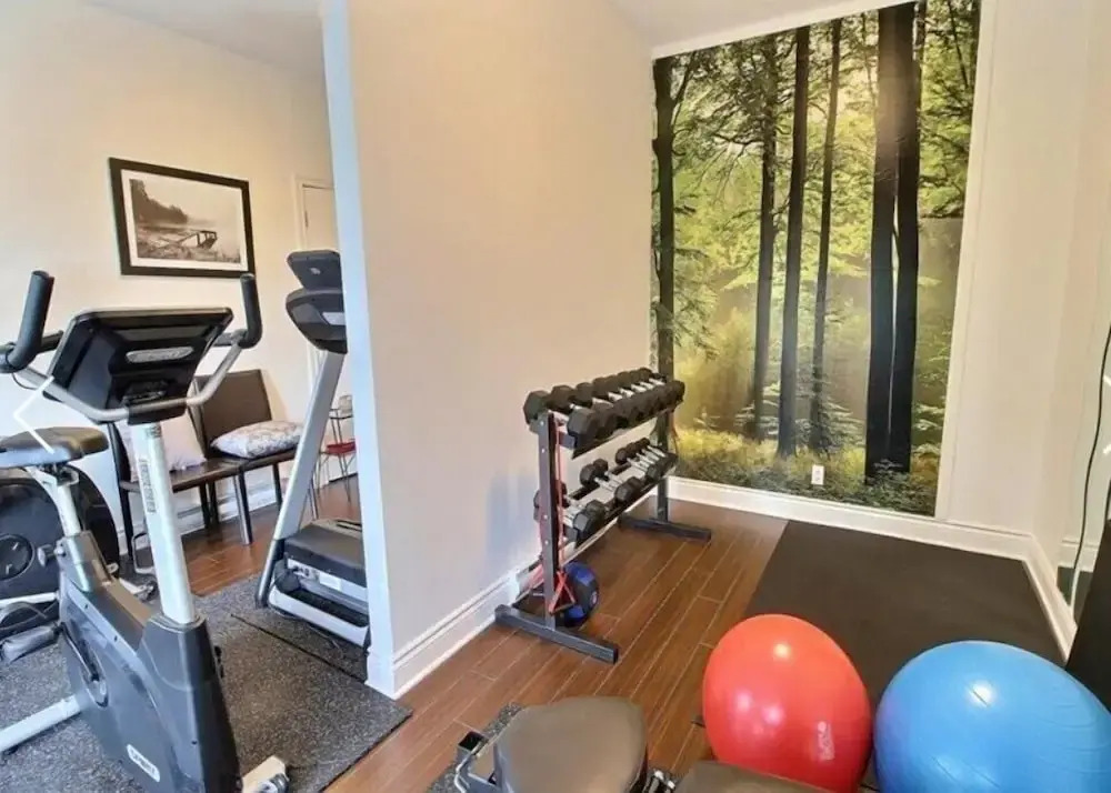 Champlain Condo 202