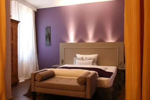 Friedrich von Schiller Hotel