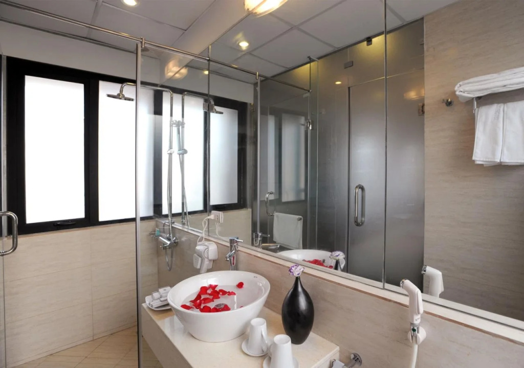 Hanoi Glance Hotel