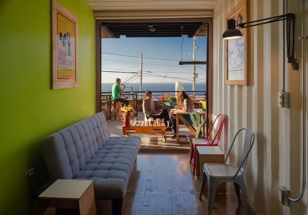 Hotel Winebox Valparaiso