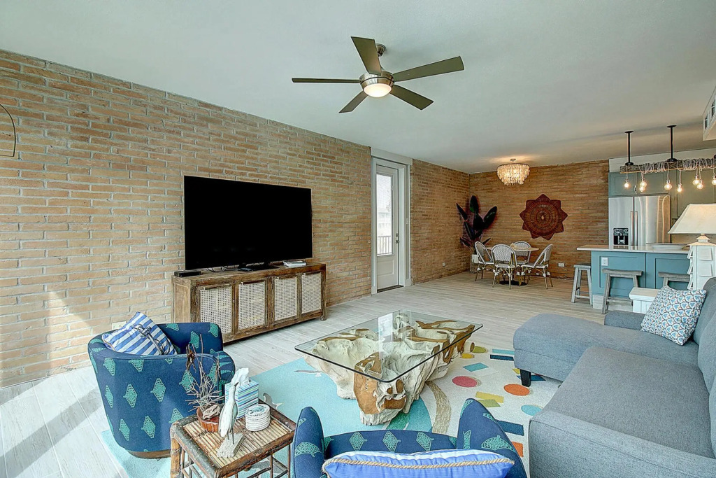 Channelview 117