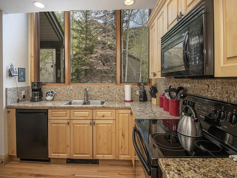 Coldstream Townhome 19