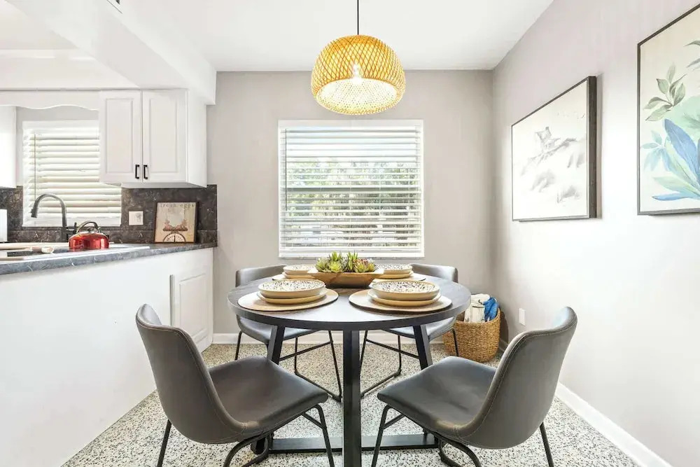 Sunny Side Up A Charming Retreat!