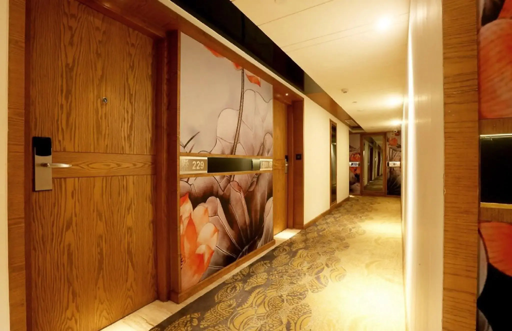Hotel Rainbow
