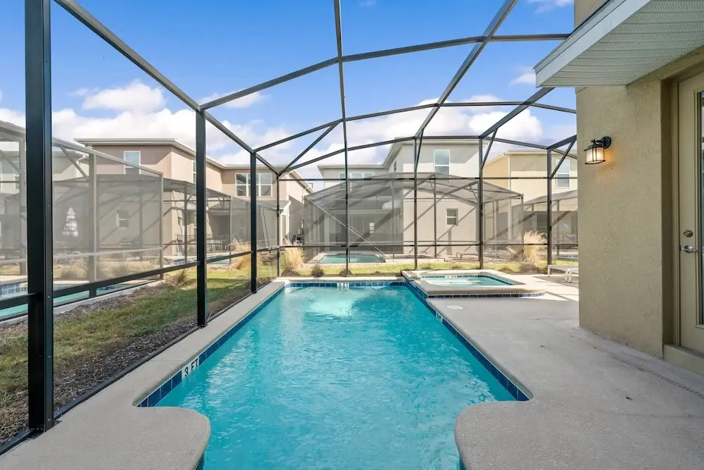 5BR 5BA Home Storey Lake Water Park Amenities