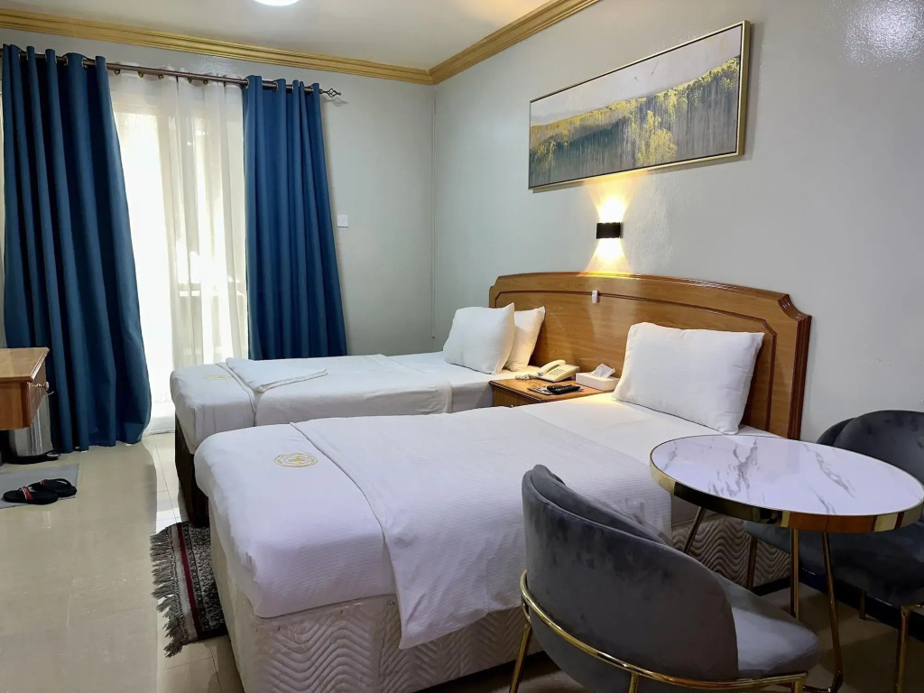 Maaeen Hotel