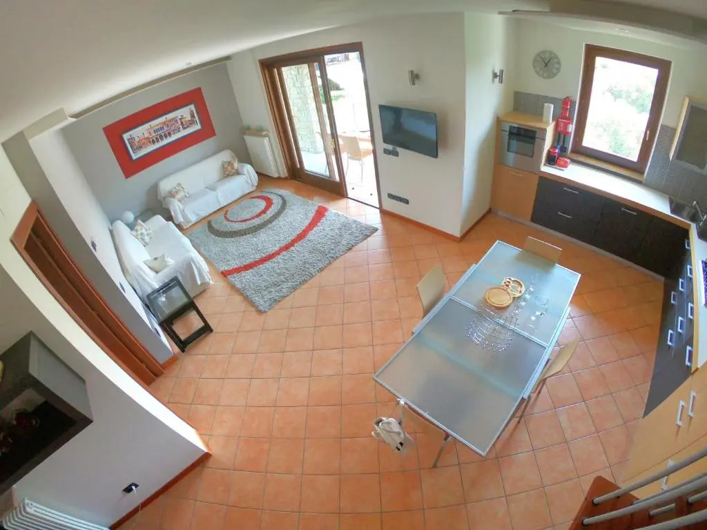 Evelyn POOL apartment -only family-