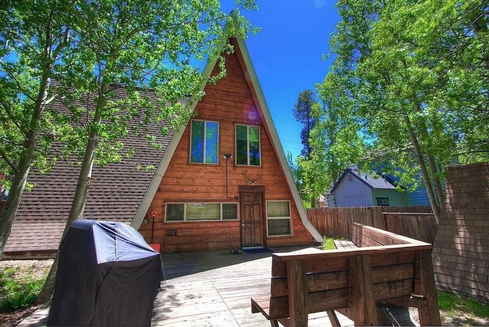 Tahoe Chalet 4 Bedroom Cabin by RedAwning