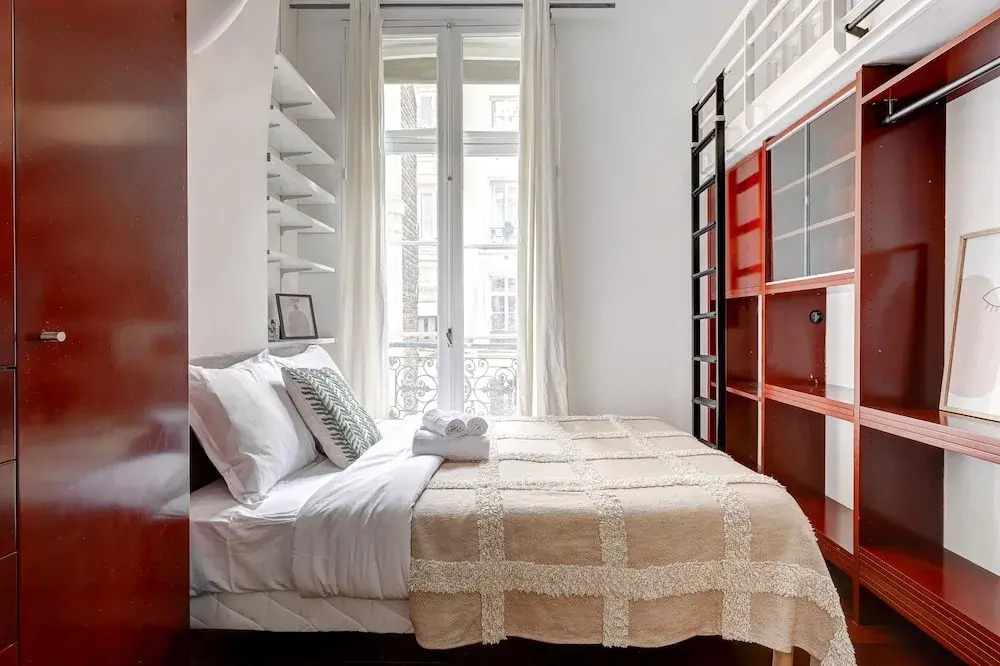 Le Marais & Place de la Republique 3BR