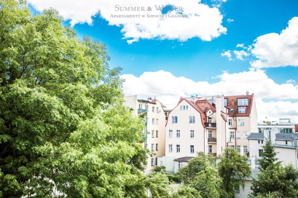 Family Luxury Wonder Heaven Apartment, 50m od M Cassino, first apartment - 4 rooms, second apartment - 3 rooms, parking