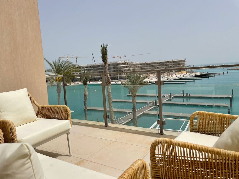 Penthouse 4 Bedrooms Marina2-14LR-305