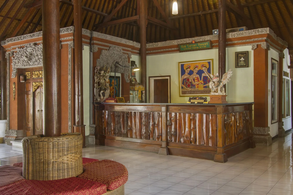 Bali Taman Lovina Resort & Spa Suites