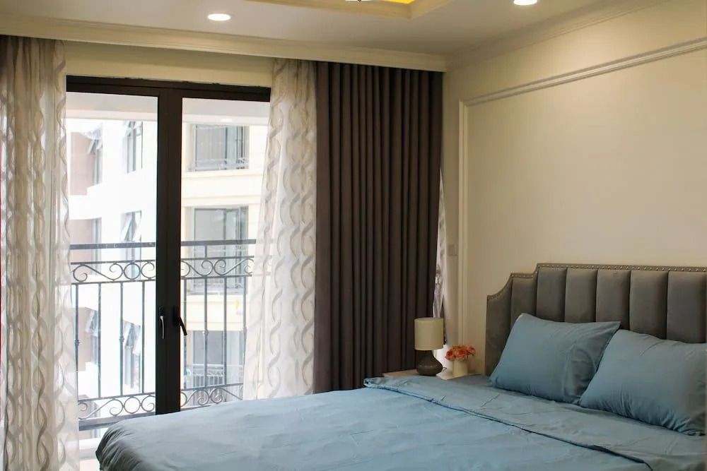 DLeroi Soleil - Modern Apartment by West Lake