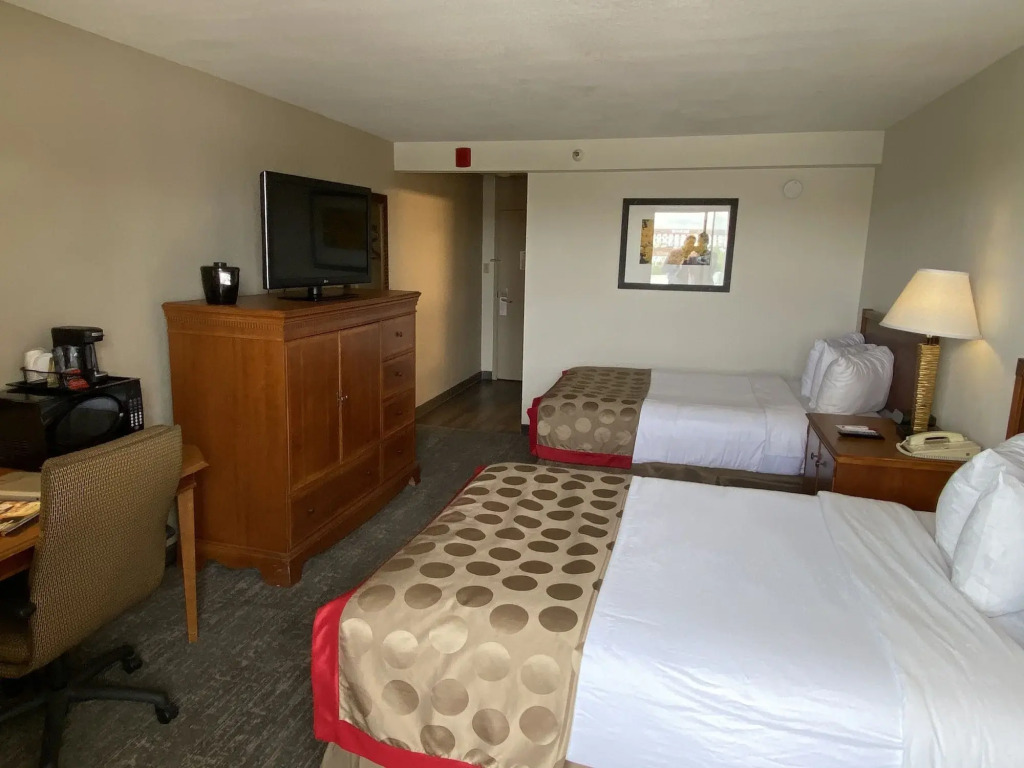 Ramada by Wyndham Albuquerque Midtown