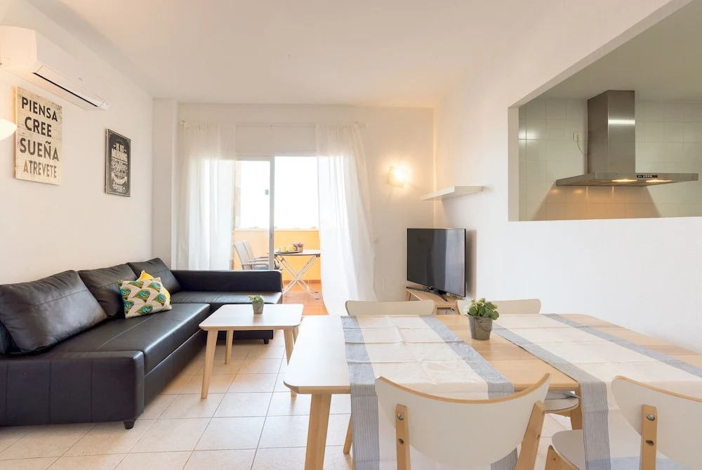 MalagaSuite Higueron Beach&Pool Apartment