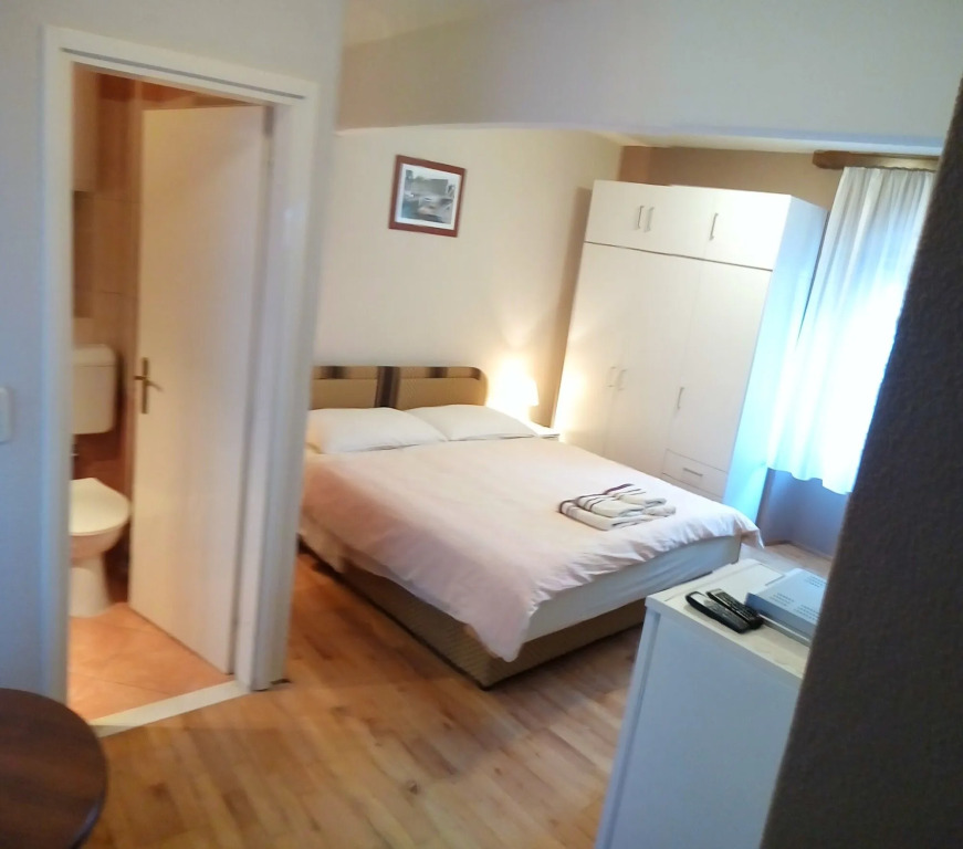 Carol Rooms