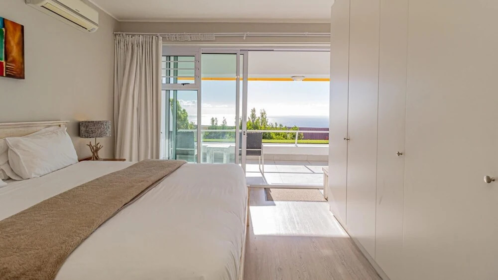 Modern Two Bedroom Holiday Apartment in Camps Bay With Private Terrace Driftwood