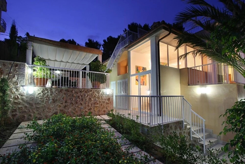 Villa - 4 Bedrooms with Pool and WiFi - 103196