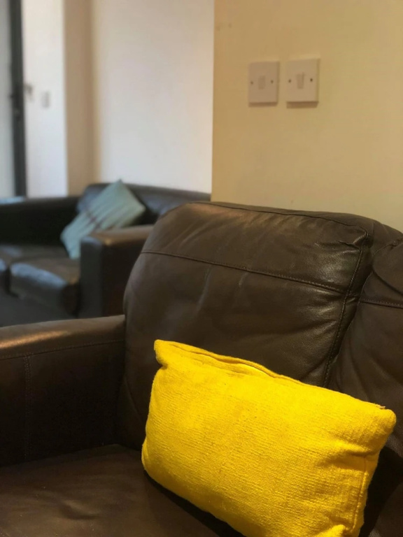 Liverpool City Centre Apartment
