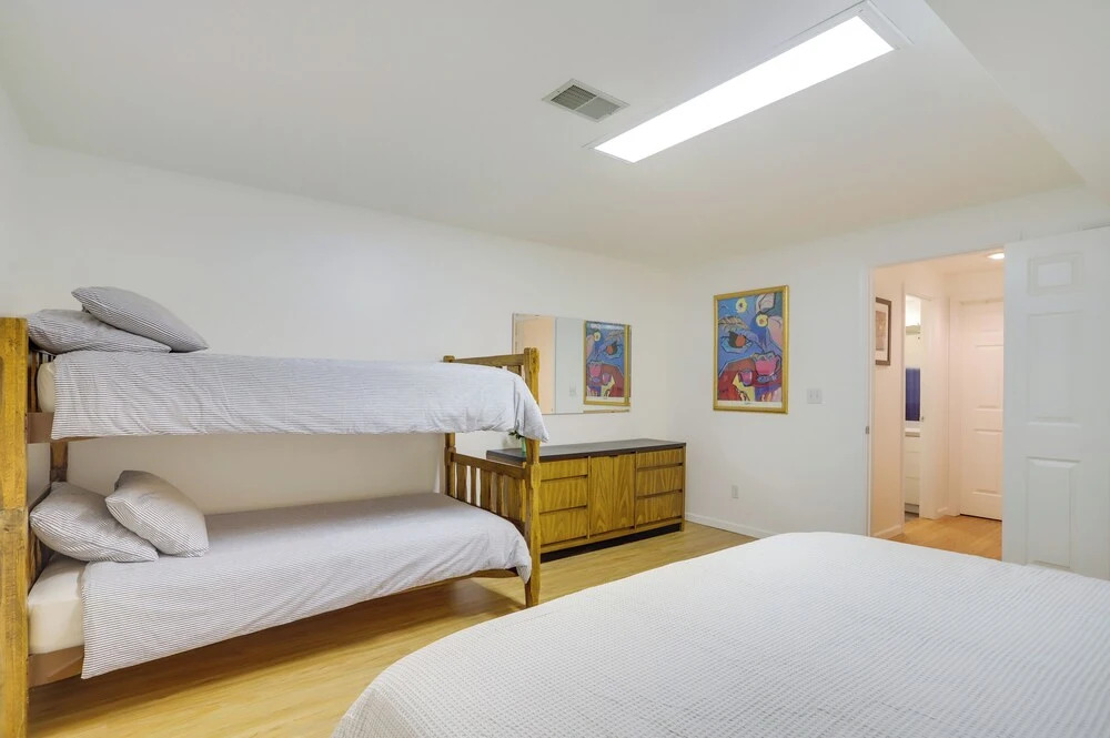 Modern & Spacious Home - 6 Mi to Dtwn South Bend
