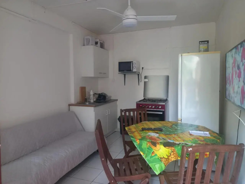 Niky house