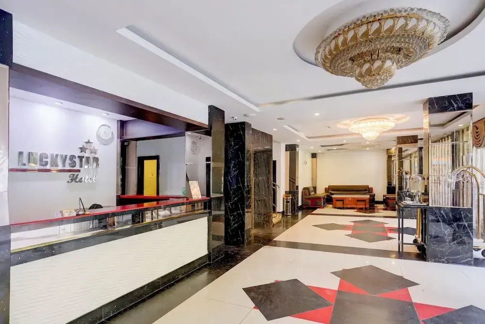 Townhouse Oak Batam near Grand Batam Mall formerly Lucky Star Hotel
