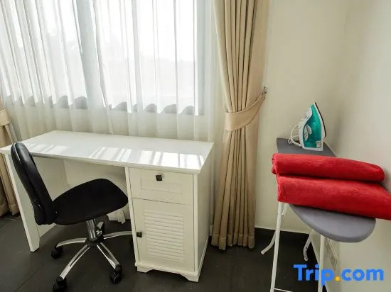 Unixx Phratumnak Elegant 1-BR Free Electricity