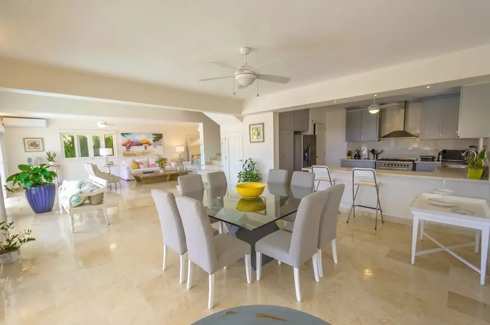 Private Villa with Pool and Golf Cart