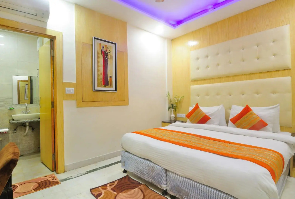 Check In Room RK Ashram