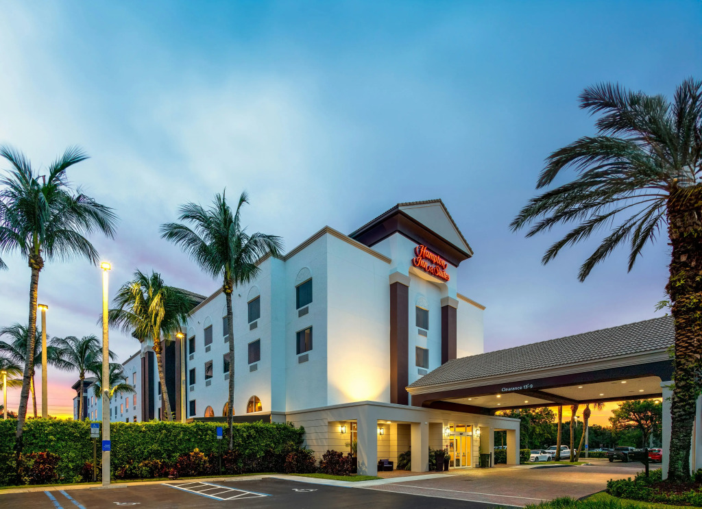 Hampton Inn & Suites Wellington