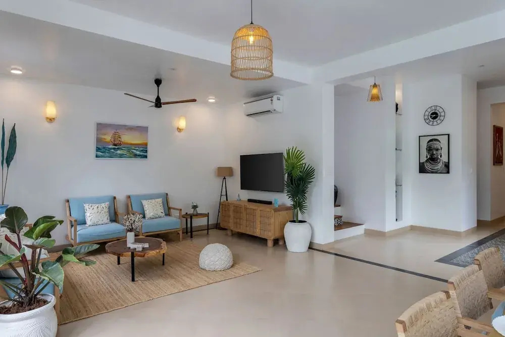 Casa Maxima - 4BR w Private Pool 1km to the Beach